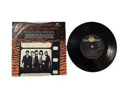 Survivor – Eye Of The Tiger (Rocky III Theme) – Vinyl 7″ Single – UK Import