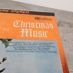 Living Voices – Sing Christmas Music (Foil cover) – LP Vinyl Record 1962