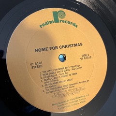 HOME FOR CHRISTMAS (2/LP Set) Various artists. 1977 Realm Records 2V 8101. EX