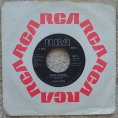 David Bowie – Ashes To Ashes / Move On – VG+ Jukebox ready 45 + company sleeve