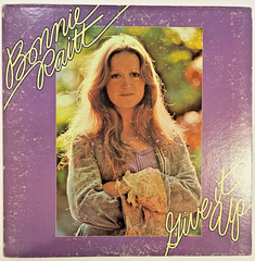 Vtg-BONNIE RAITT Give It Up-LP-Gatefold Cover-Warner Bros BS 2643-Cleaned-G+/G+
