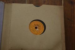 Gramophone 7′ folder with 7 records by Victory Records Circa 1920’s ?