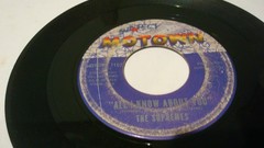 LOT OF 8 45 RPM THE SUPREMES Hangin’ On, Hurry Love, Happening, Come See About