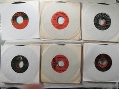 Record lot 45 rpm VG+/NM- 100+ vinyl w/ sleeves pop rock 50s/60s FREE SHIP 5M