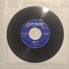 The Betty Smith Group – Bewitched/ Hand Jive – London 45 RPM Record