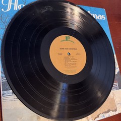 HOME FOR CHRISTMAS (2/LP Set) Various artists. 1977 Realm Records 2V 8101. EX
