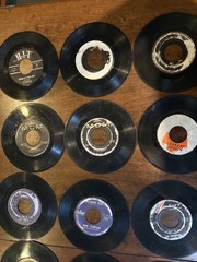 Lot of 51 Vintage 45 RPM Vinyl Records Johnny Cash Brenda Lee Hank Thompson Sun