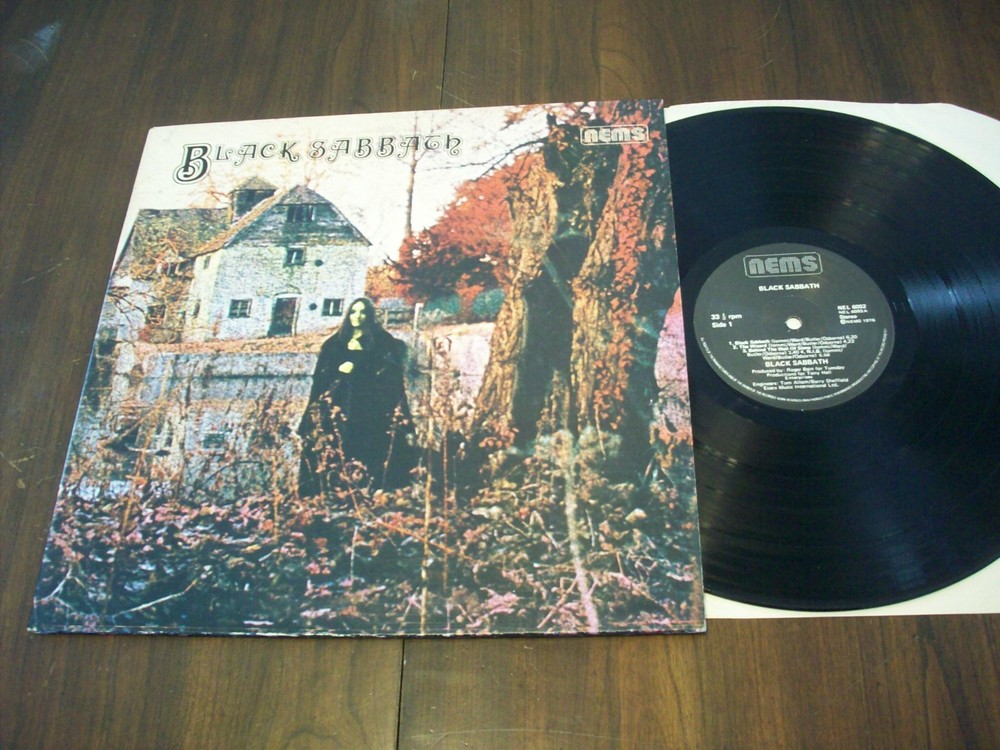 Black Sabbath , S/T LP, 1976 NEMS UK Press. EX Cond.