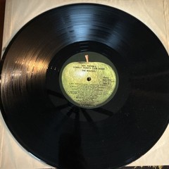 The Beatles Sgt. Pepper’s Lonely Hearts Club Band Apple 12″ LP 33RPM SMAS-2653