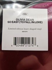 Olivia Dean So Easy To Fall in Love / I’ve Seen It Heart Shaped 10″ Single Vinyl