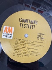 Vintage Christmas i SOMETHING FESTIVE! Various Artists LP Record