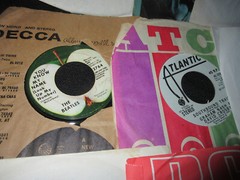 Vintage Lot 45 RPM Records Varied lot (Wb2).