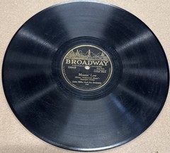 Broadway 78 RPM Frank Reynolds – Sweetness / Leon Miller – Moanin Low 1304 V/V+