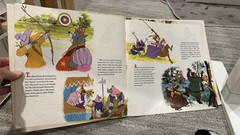 Disneyland Robin Hood Story & Songs LP Vinyl 12″ 33 RPM Original Cover/Book