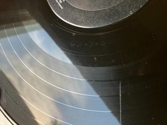Introduicing The Beatles VeeJay VJLP 1062 Mono Brackets Logo on Black Label