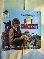 STORY OF DAVEY CROCKETT- 7″- 33 1/3 – SEALED RECORD – 24 PAGE READ ALONG BOOK
