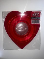 Lana Del Rey Love / Lust for Life Heart-Shaped Red 7″ Limited Vinyl