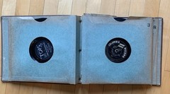 78 Rpm RCA Album. 10 Pages, some loose. 5 Records. Various Labels. Vintage.