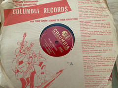 Lot of 81 vintage 1920’s/1930’s 78 rpm phonograph records, various artists