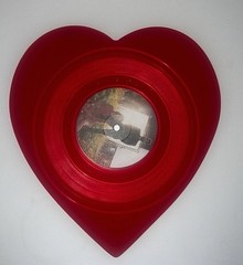 Lana Del Rey Love / Lust for Life Heart-Shaped Red 7″ Limited Vinyl