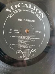 LIBERACE – HERE’S LIBERACE VOCALION VL 3821 – mono LP Record excellent EX
