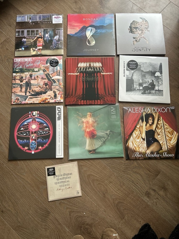 9x various Vinyl Records Rachel Chinouriri Courteeners Alison Moyet Etc12″ Album