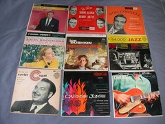 LOT OF (90+) 45RPM EP RECORD SLEEVES ONLY! – EASY LISTENING / POP / NON-ROCK
