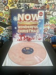 NOW THAT’S WHAT I CALL A WONDERFUL CHRISTMAS VG++ 2LP RED/WHITE VINYL W/HYPE