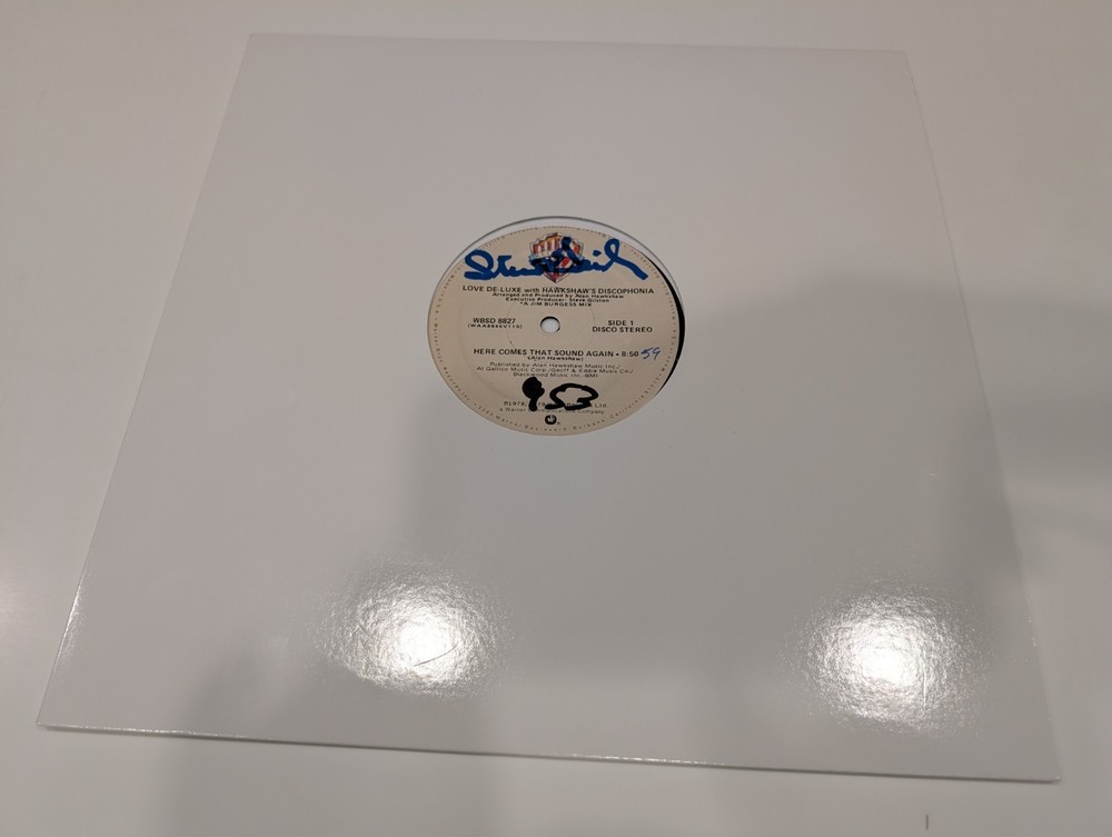 Love Deluxe with Hawkshaw’s Discophonia “Here Comes That Sound Again” 12″ (EX+)