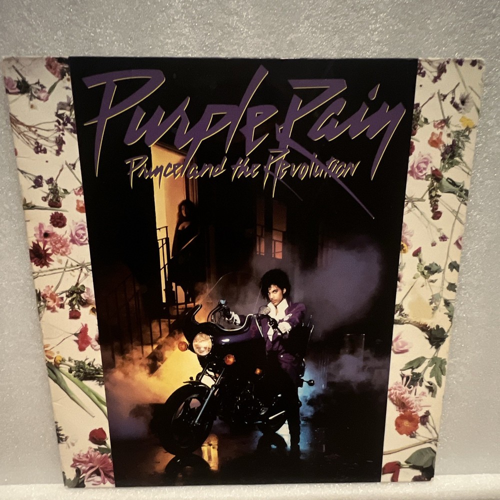 Prince and the Revolution Purple Rain Warner Bros. 1-25110 12″ 33RPM LP