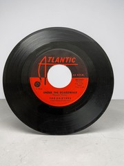 The Drifters Under the Boardwalk 45 RPM Atlantic 1964 Soul Classic