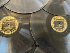 Lot of 12x BRUNSWICK pre-war 1920s-1930s Pop/Jazz/Vocal RARE!! 10″ 78rpm