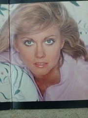 Olivia Newton-John’s Greatest Hits – 1977 MCA Records MCA-3028 Vinyl LP VG+/EX!