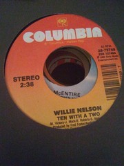 Willie Nelson, Ten With a Two ~ 1990 Columbia 45 +sleeve, juke strip