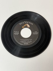 “The Voices of Christmas” The Voices of Walter Schumann EPC-1141 45RPM EP 7” Set