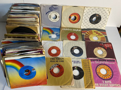 Lot of 200 Vintage 45 RPM Records 60s Pop Soul 70s Rock 80s Johnny Cash KANSAS
