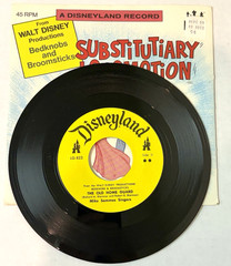 4 VTG 1971 DISNEYLAND 45 VINYL RECORDS INC THE ORANGE BIRD SONG LG-823 NM (-)