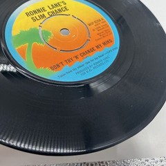Ronnie Lane’s Slim Chance: “Don’t Try ‘N’ Change My Mind”. Island WIP 6528. 1976