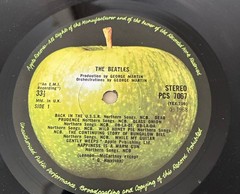 Rare Beatles White Album Green Apple Label Vinyl LP,2 Rec Set, Vintage 1968 7067