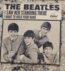 The Beatles I Want To Hold Your Hand Capitol 5112 45 RPM IAM Scranton PS VG