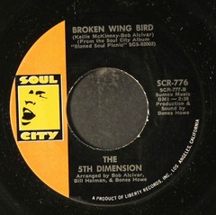 FIFTH DIMENSION: workin’ on a groovy thing / broken wing bird SOUL CITY 7″