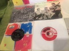 25 x SCOTTISH & IRISH FOLK & TRADITIONAL 7″ SINGLES 1955-1985 JOB LOT
