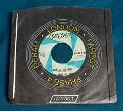Unit Four Plus Two 45 Concrete and Clay / Wild As The Wind London 45-LON 9751