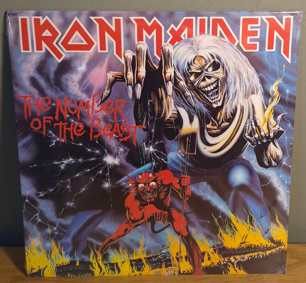 Iron Maiden Number of The Beast Rare Sealed US 1st Pressing 1982 EMI / Harvest