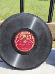RARE Lot of (5) Vintage 1920s ROMEO 78 RPM Records – Jazz, Dance Band, Pre-War