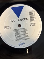 Soul II Soul Keep On Moving 12″ Vinyl Single 1989 Virgin Caron Wheeler 0-96556
