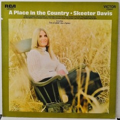 Skeeter Davis – A Place In The Country NM Vinyl 1970 Pop, Country