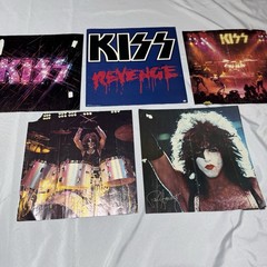 VTG Kiss Revenge 12×12 promo Flat/poster Not a record + Magazine Posters