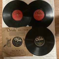 Oriole Records Lot of 4 10″ 78 RPM Shellac Singles w/ Paper Sleeve