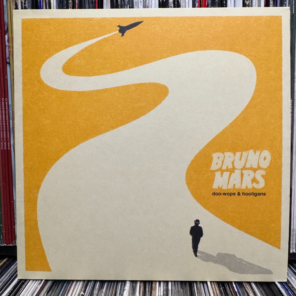 BRUNO MARS – DOO-WOPS & HOOLIGANS (NEON YELLOW VINYL LP) 2010 RARE 075678893032